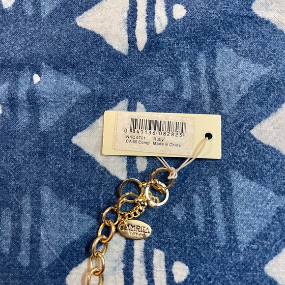 Amrita Singh designer necklace - Picture 2 of 3